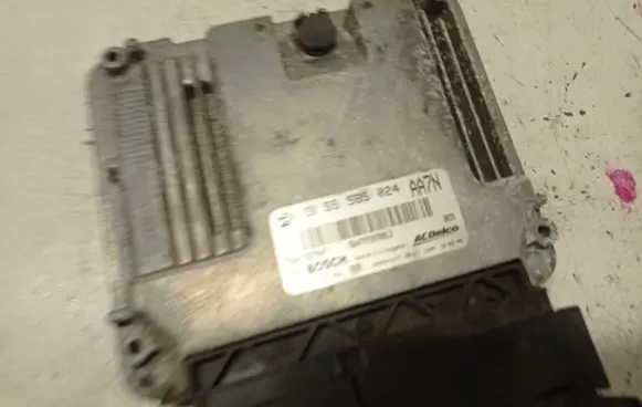 Opel Insignia A Engine control unit/module 0281018769 55585024