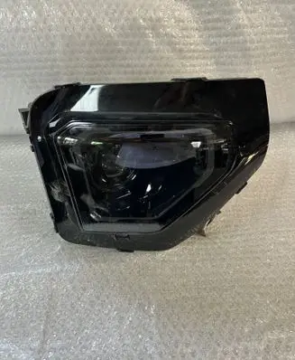 Dacia Spring Headlight/headlamp 260103998R