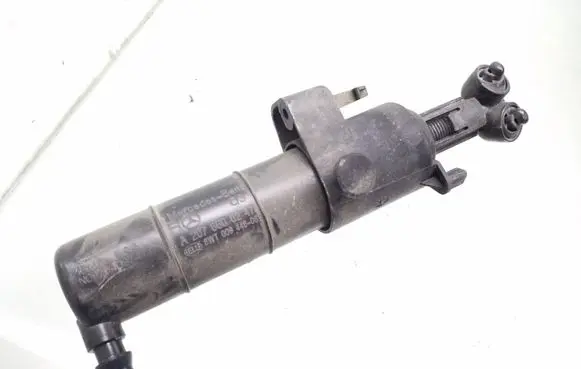 Mercedes-Benz E A207 Headlight washer spray nozzle A2078600247