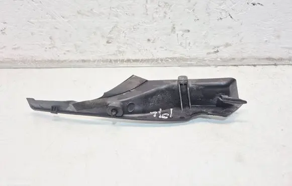 Mazda CX-7 Windshield trim 5678901