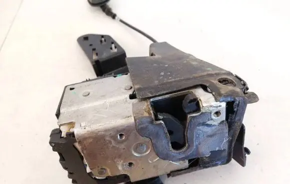 Ford Fiesta Rear door lock 56124l