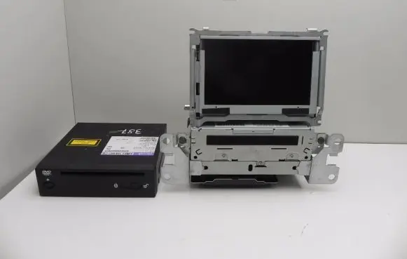 Jaguar XF Radio/CD/DVD/GPS head unit 7G9N18C815NB 387