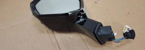 KIA EV9 Front door electric wing mirror 0410156