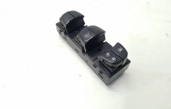 Nissan Juke I F15 Electric window control switch 254011KK0A