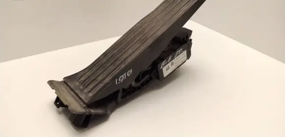 Volkswagen PASSAT B6 Accelerator throttle pedal 1K1721503AS