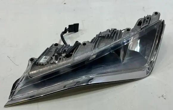 Audi A8 S8 D4 4H Headlight/headlamp