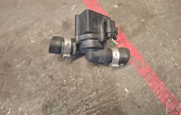 Volvo V60 Electric auxiliary coolant/water pump 31366009