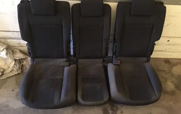 Ford C-MAX I Rear seat 
