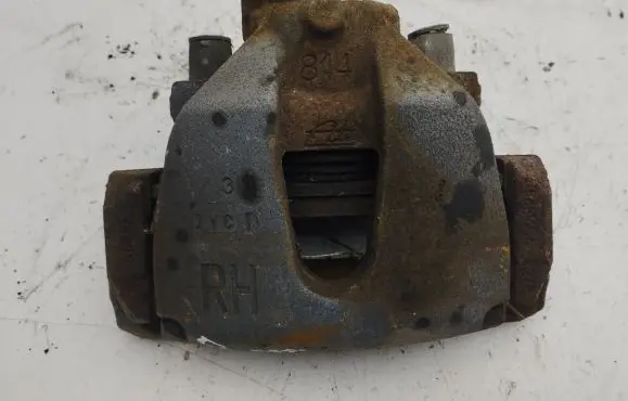 Ford C-MAX II Front brake caliper