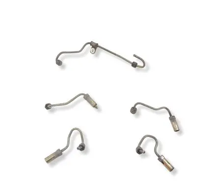 Nissan Navara D40 Fuel injector supply line/pipe 