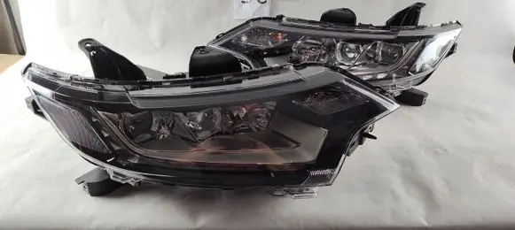 Mitsubishi Outlander Headlights/headlamps set 