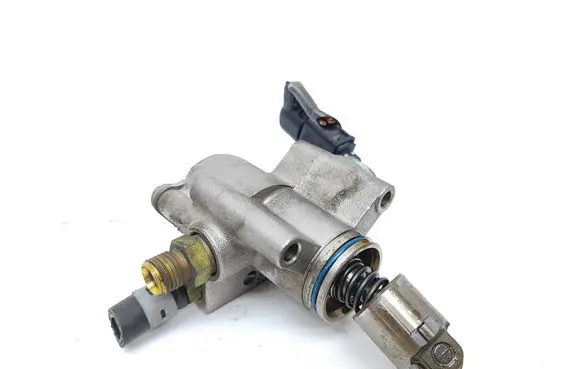 Porsche Cayenne (92A) Fuel injection high pressure pump 03H127025S