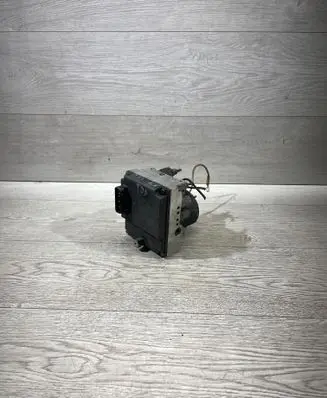 BMW 5 E39 ABS Pump 0265217000 1090910
