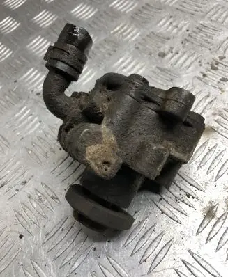 Volkswagen Golf IV Power steering pump