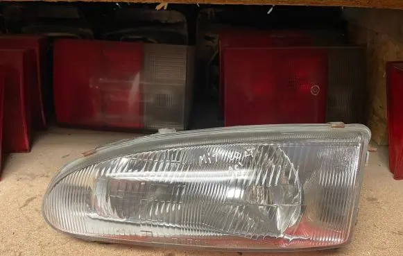 Mitsubishi Colt Headlight/headlamp 2141127 082141126