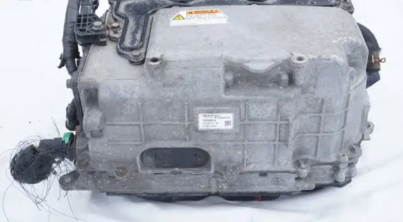 Toyota Prius (XW30) Voltage converter/converter module G920047140
