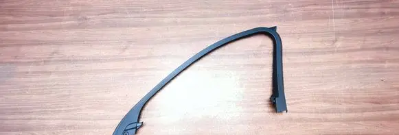 Volvo XC60 Front door window/glass frame 31407564