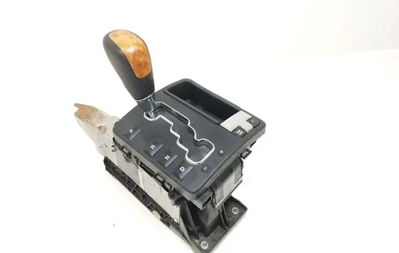 Jeep Grand Cherokee (WK) Gear shifter/selector 52124147AC BSW020000 CSW057906