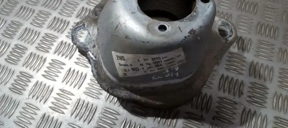 Volvo V70 Coil spring mount 30666307