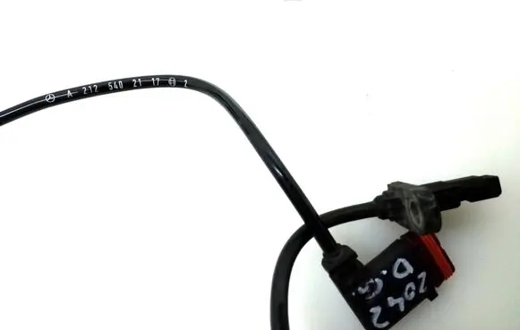 Mercedes-Benz E W212 ABS rear brake sensor A2125402117