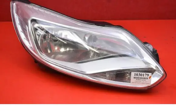 Ford Focus Headlight/headlamp