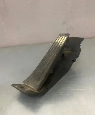 BMW X3 E83 Accelerator throttle pedal 6772646