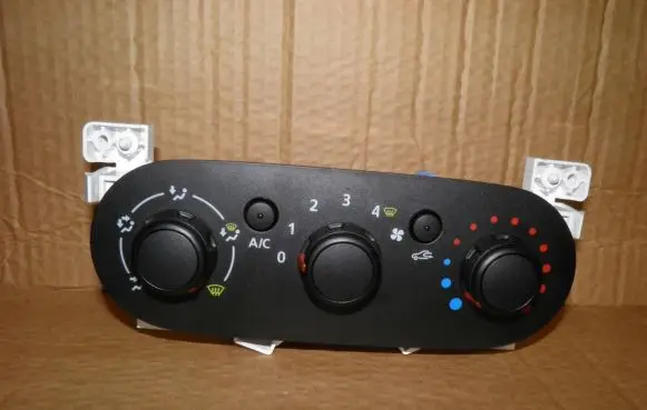 Opel Vivaro Climate control unit