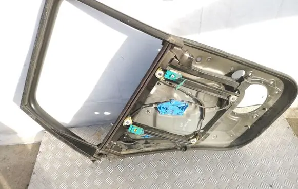 Porsche Cayenne (9PA) Rear window lifting mechanism without motor