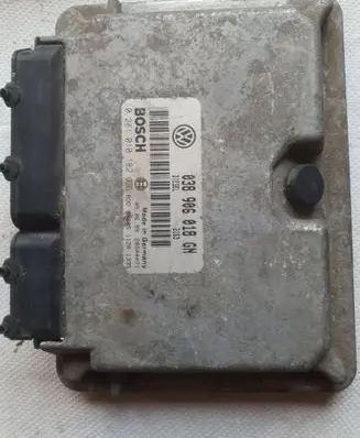 Skoda Octavia Mk1 (1U) Engine control unit/module 038906018GN 0281010182