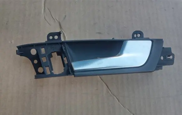 Audi A3 S3 A3 Sportback 8P Front door interior handle 8P4837020D
