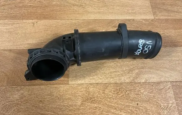 Volvo V50 Air intake duct part 76894836