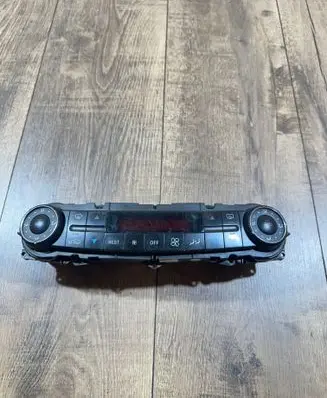 Mercedes-Benz CLS C219 Climate control unit 2198301085 00044706
