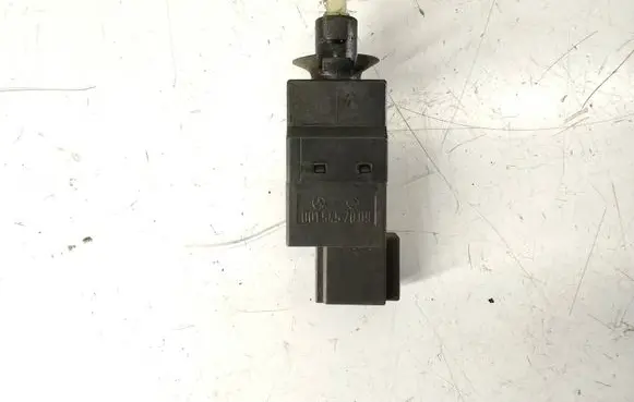 Mercedes-Benz A W168 Brake pedal sensor switch 0015452009