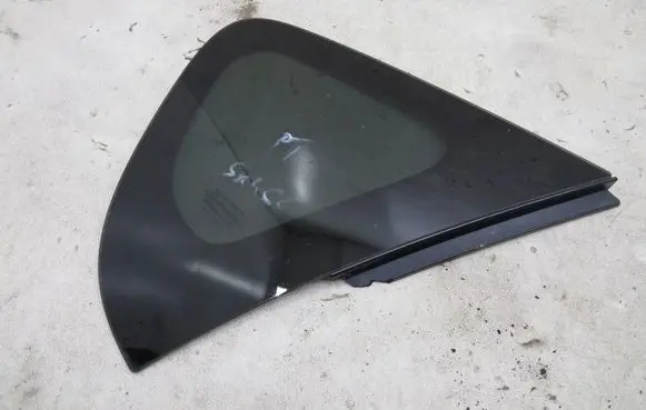 Suzuki SX4 S-Cross Rear side window KRIS235789
