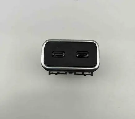 Mercedes-Benz GLE W167 USB socket connector A1678203403