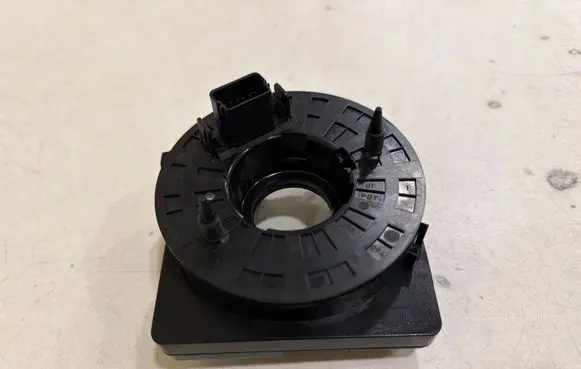 Volkswagen Polo IV 9N3 Airbag slip ring squib (SRS ring) 279948