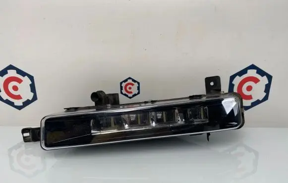 BMW 5 G30 G31 Front fog light 9477172