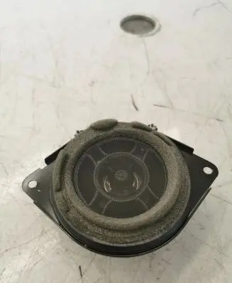Jeep Grand Cherokee Parcel shelf speaker 68043045AD