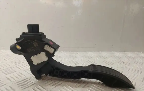 Toyota Auris 150 Accelerator throttle pedal 7811002020 48970732821