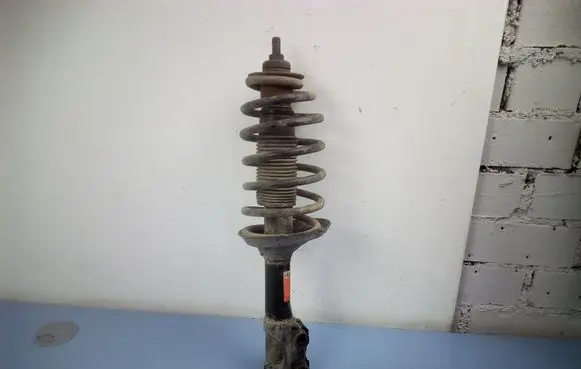 Volkswagen PASSAT B4 Front shock absorber/damper 170160 131500170160