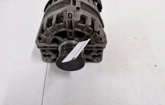 Renault Trafic III (X82) Generator/alternator 231001423R
