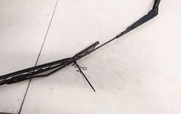 Volkswagen II LT Front wiper blade arm