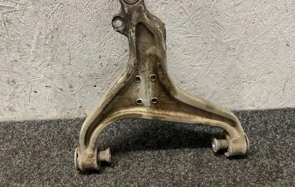 Mercedes-Benz AMG GT R190 C190 Rear upper control arm/wishbone 1901100 A1901100