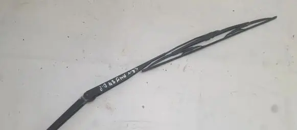 Honda CR-V Front wiper blade arm