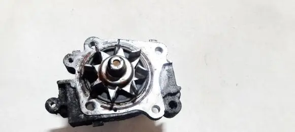 Volvo S40, V40 Water pump