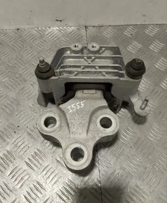 Chrysler Pacifica Gearbox mount P68224742AB