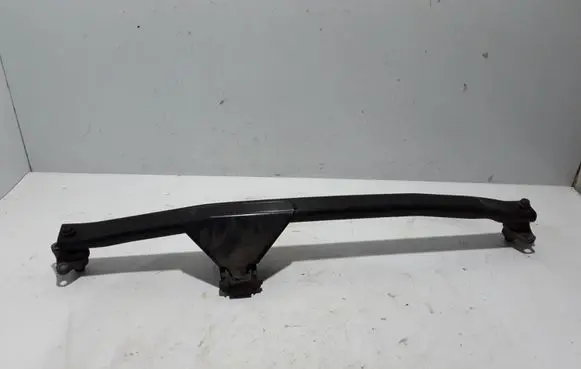 Volvo S60 Engine mounting bracket 30671357