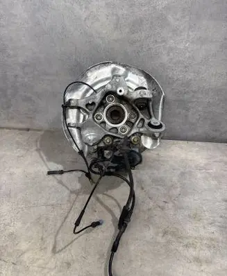 BMW iX3 Rear wheel hub spindle/knuckle 6886952 53019C