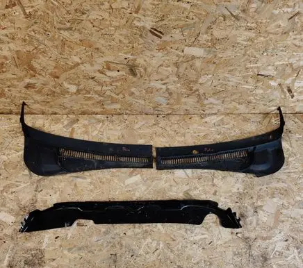 Volkswagen Polo VI Wiper trim 2G1819403F