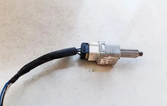 Brake pedal sensor switch